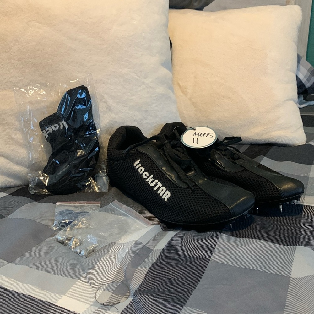 TrackSTAR Men’s Size 11 Cleats w/ Socks and Replacement Spikes